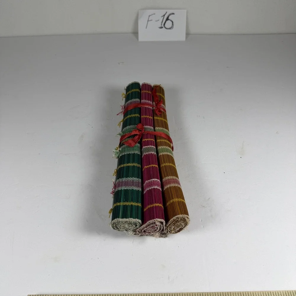 Set of 4 Bamboo Placemats Multi-Color Striped Rollable Dining Mats F-16